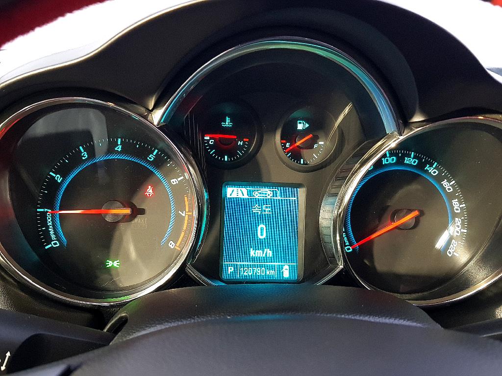 Chevrolet Cruise - Vista 7