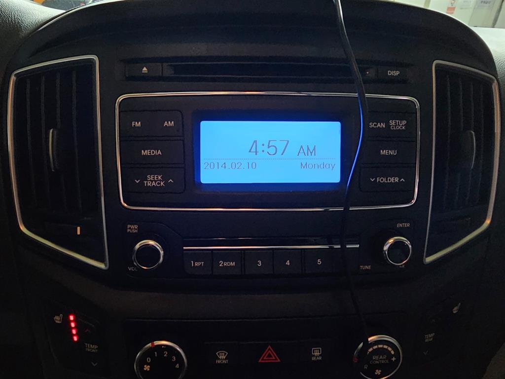 HYUNDAI Starex - Vista 11