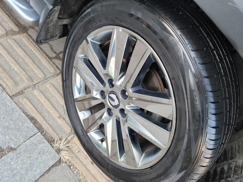 Ssangyong Rexton - Vista 5