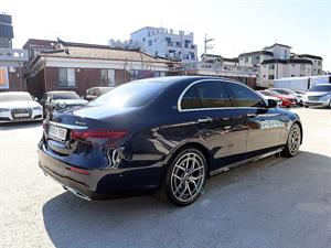 Mercedes Benz E class - Vista 8