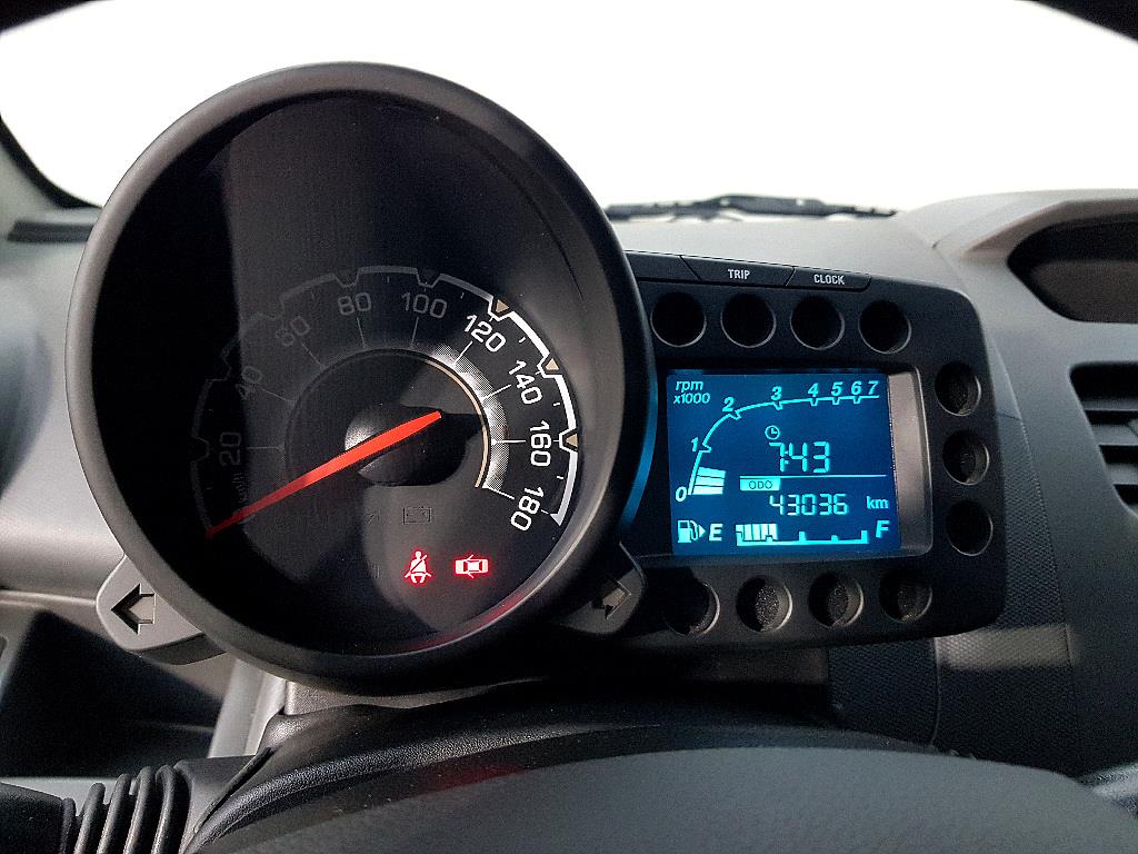 Chevrolet Spark - Vista 7