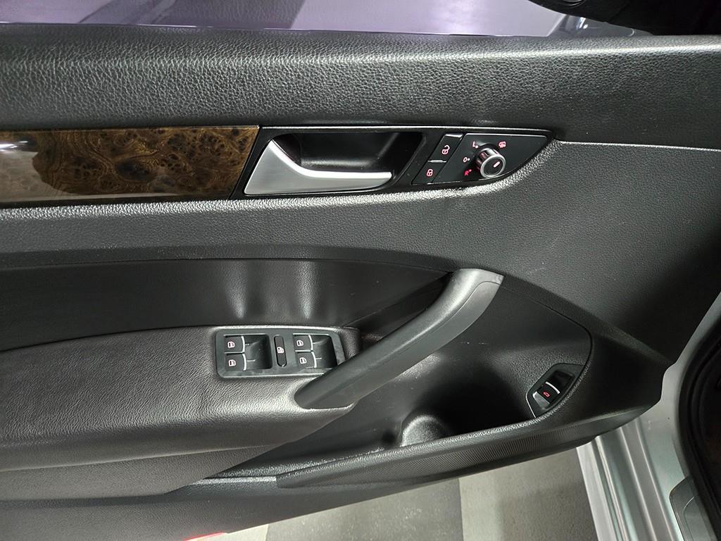 Volkswagen Passat - Vista 12