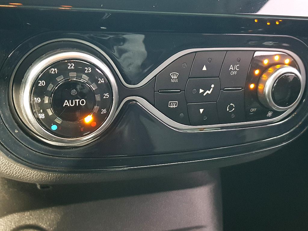 SAMSUNG QM3 - Vista 12