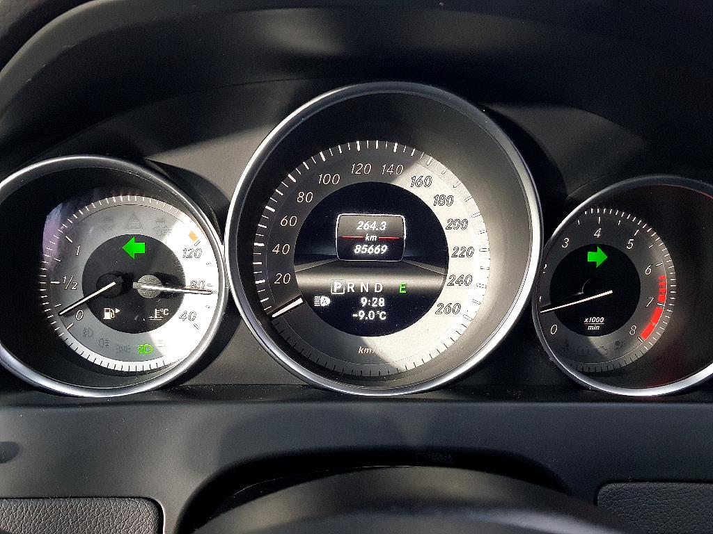 Mercedes Benz C Class - Vista 7