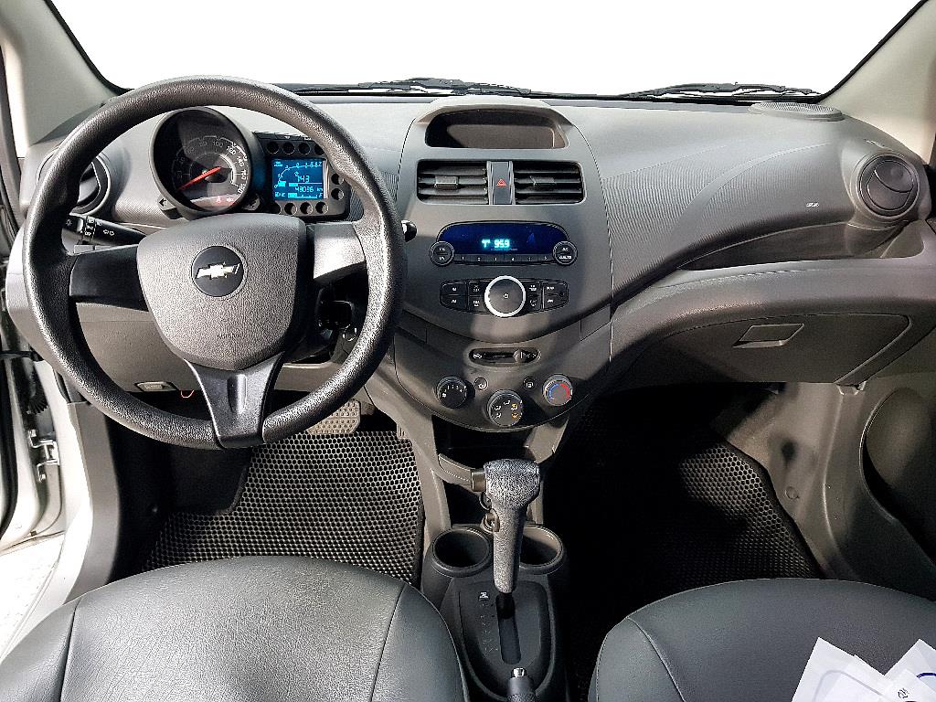 Chevrolet Spark - Vista 5