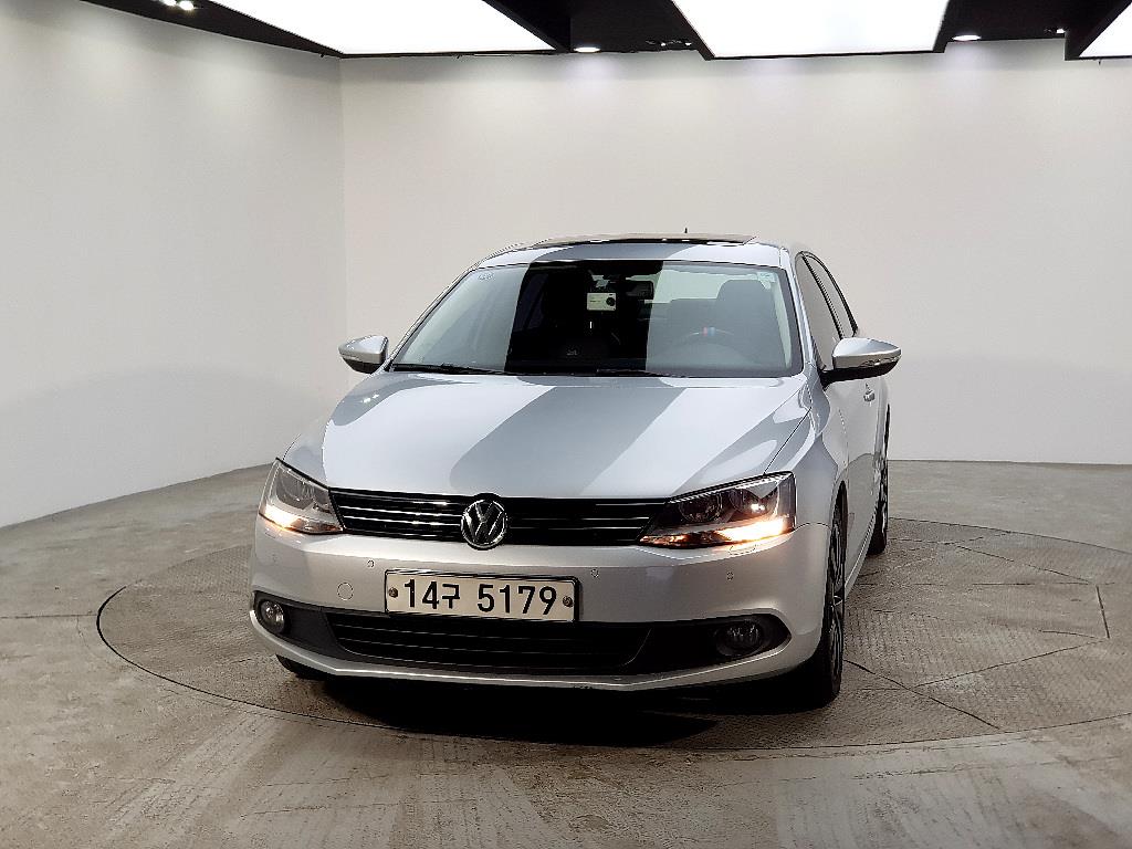 Volkswagen Jetta - Vista 2