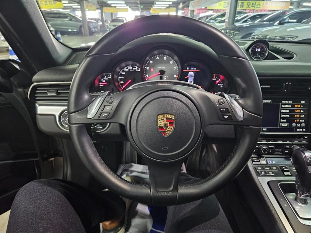 Porsche 911 - Vista 6