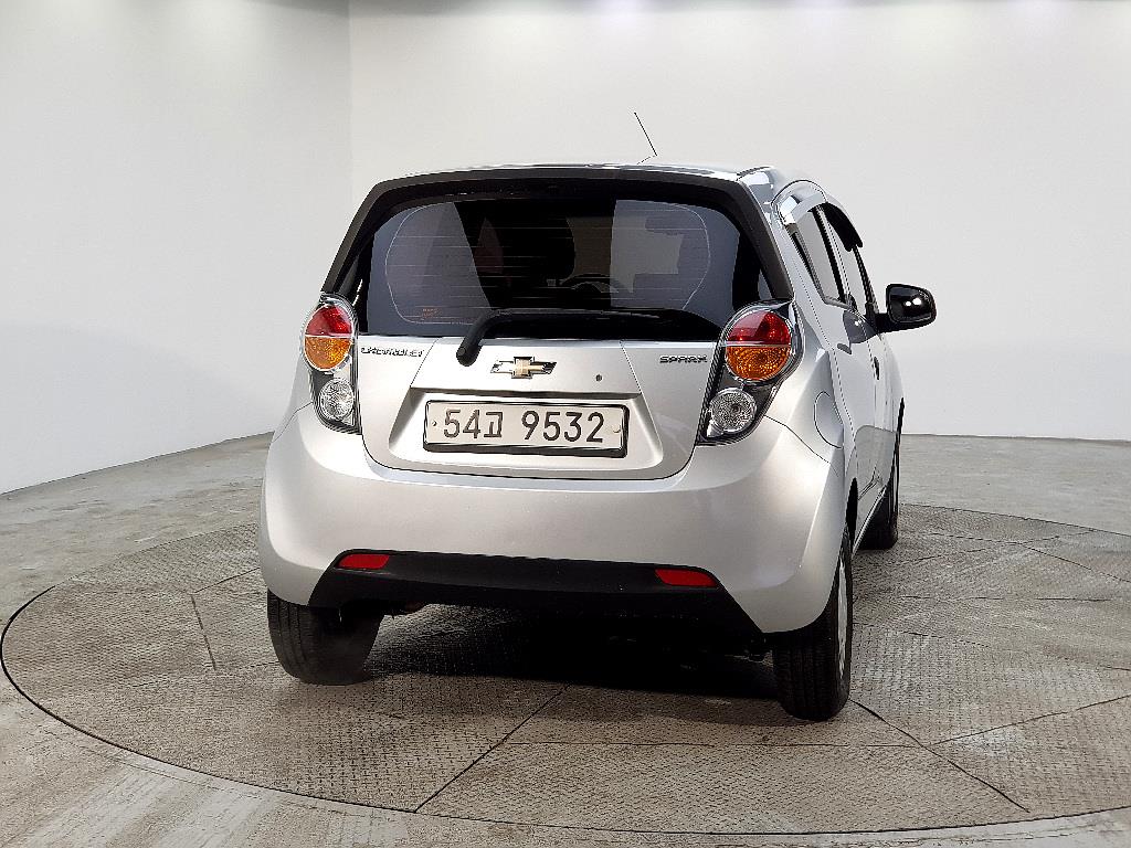 Chevrolet Spark - Vista 3