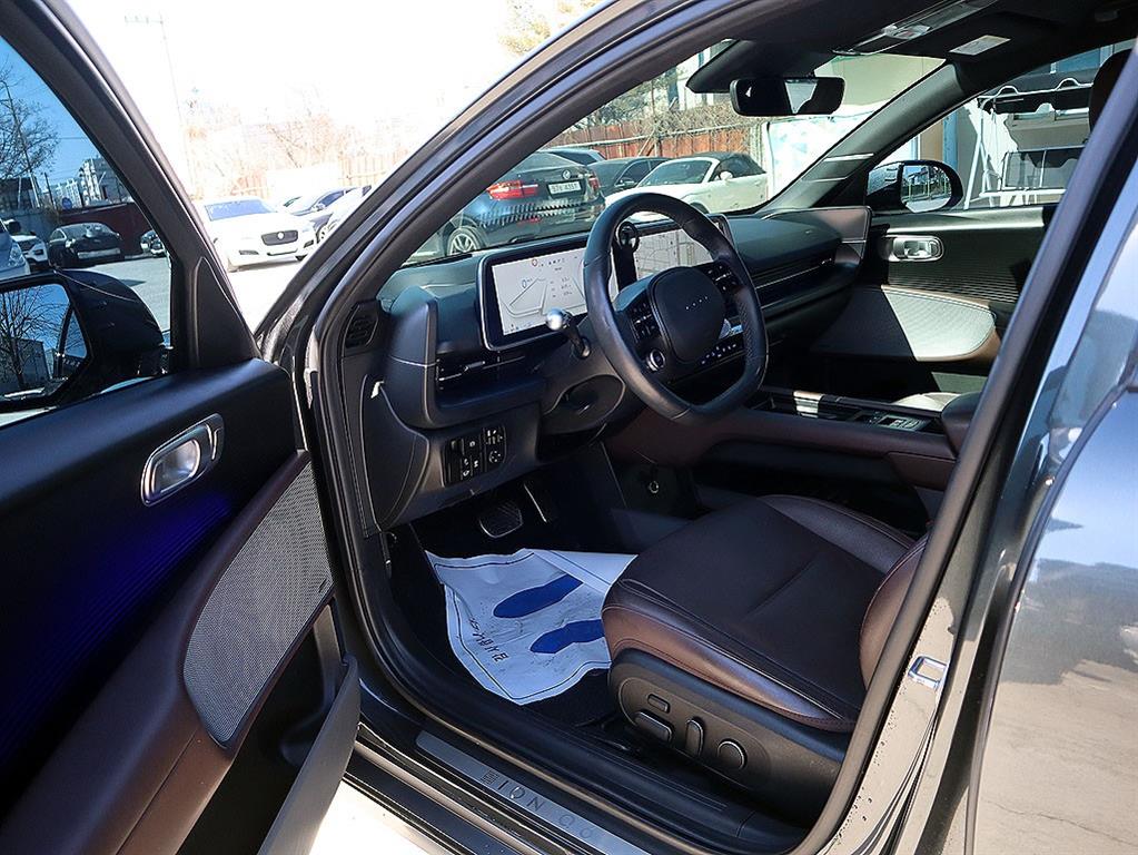 HYUNDAI Ioniq 6 - Vista 11