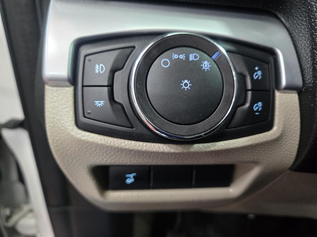 Ford Explorer - Vista 11