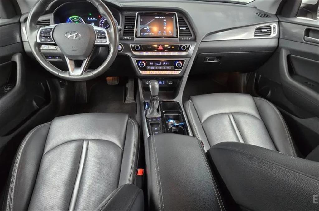 HYUNDAI Sonata - Vista 11