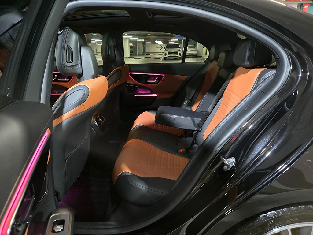 Mercedes Benz C Class - Vista 6