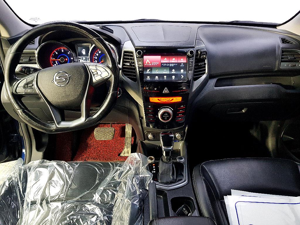 Ssangyong Tivoli - Vista 5