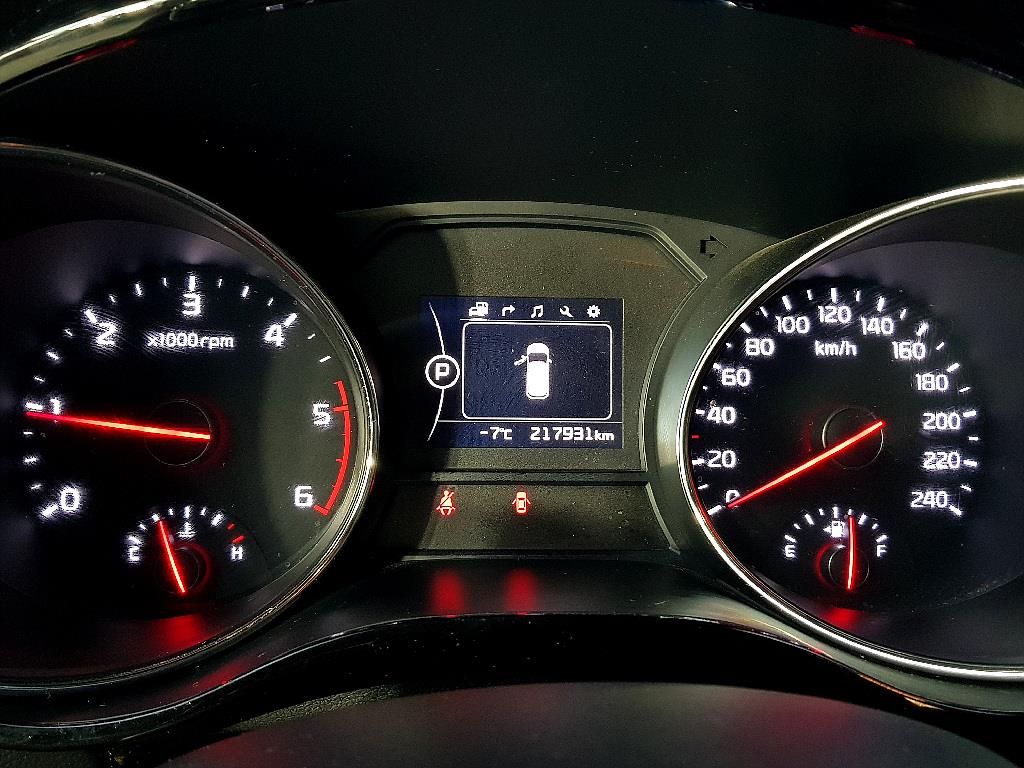 KIA Carnival - Vista 7