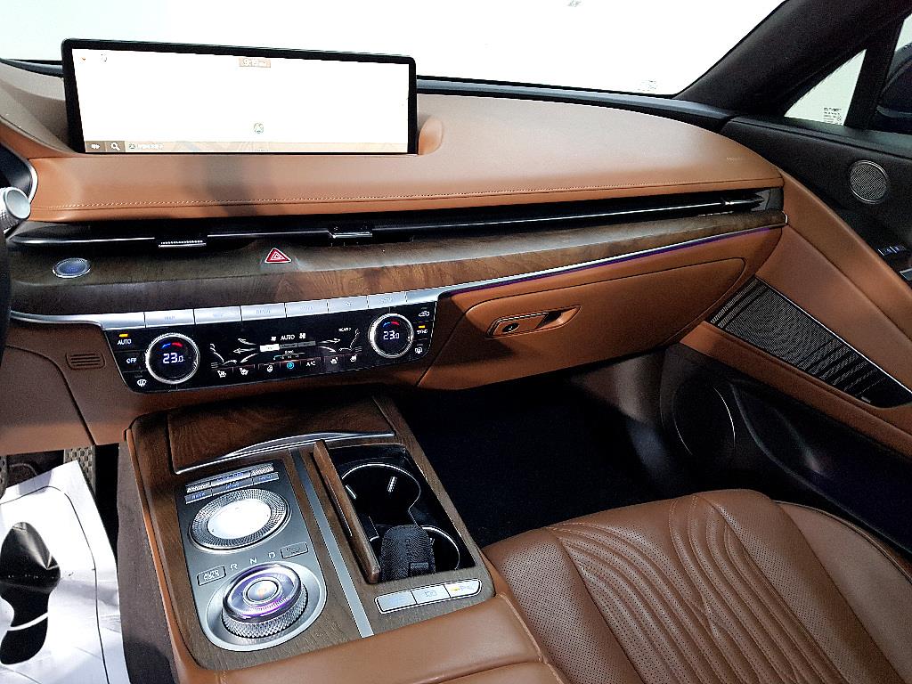 Genesis G80 - Vista 10