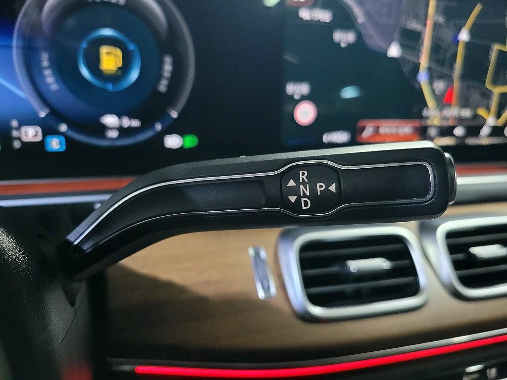 Mercedes Benz GLE Class - Vista 12