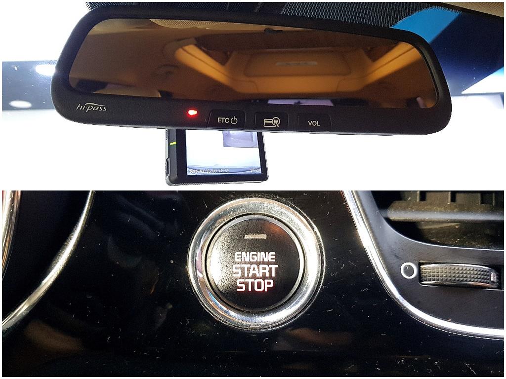 KIA Carnival - Vista 12