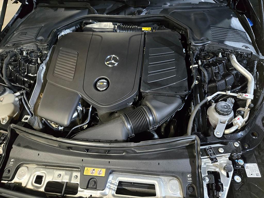 Mercedes Benz C Class 2023 Negro - Importación desde Corea - HF Imports Iquique - Foto 19