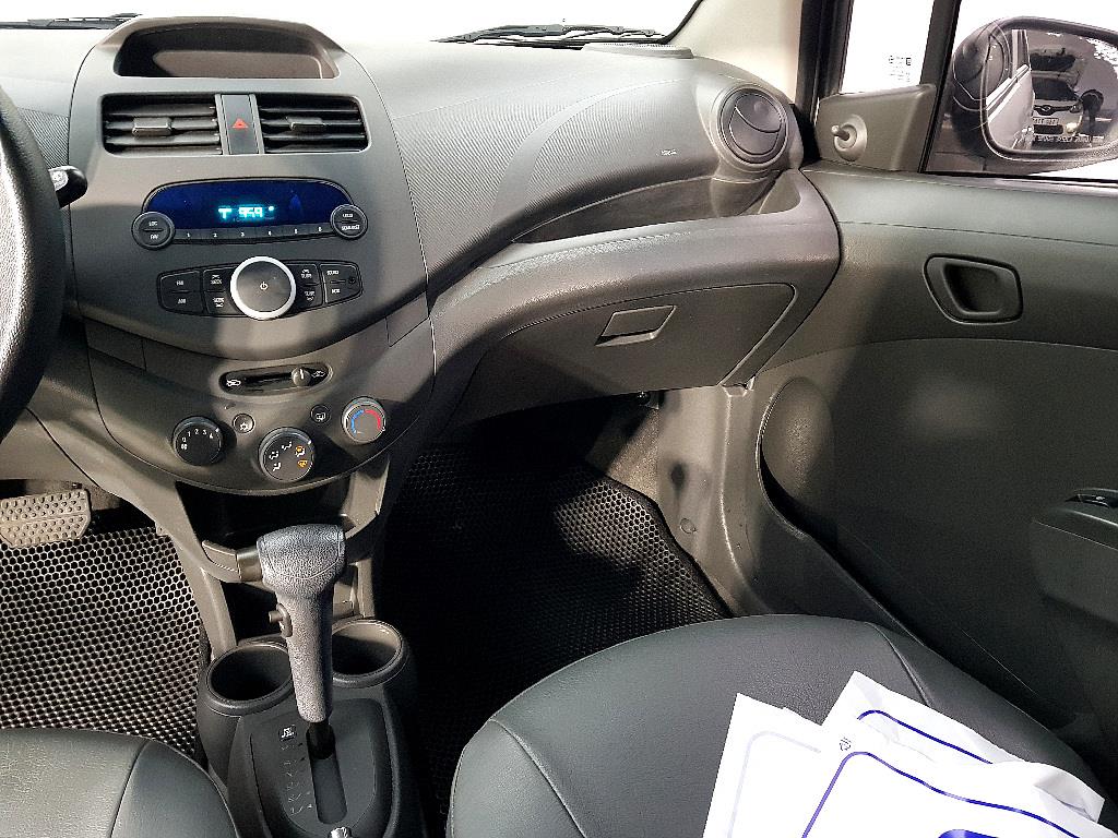 Chevrolet Spark - Vista 10