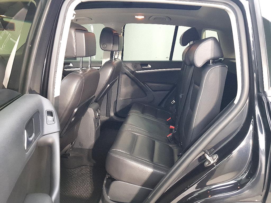 Volkswagen Tiguan - Vista 9