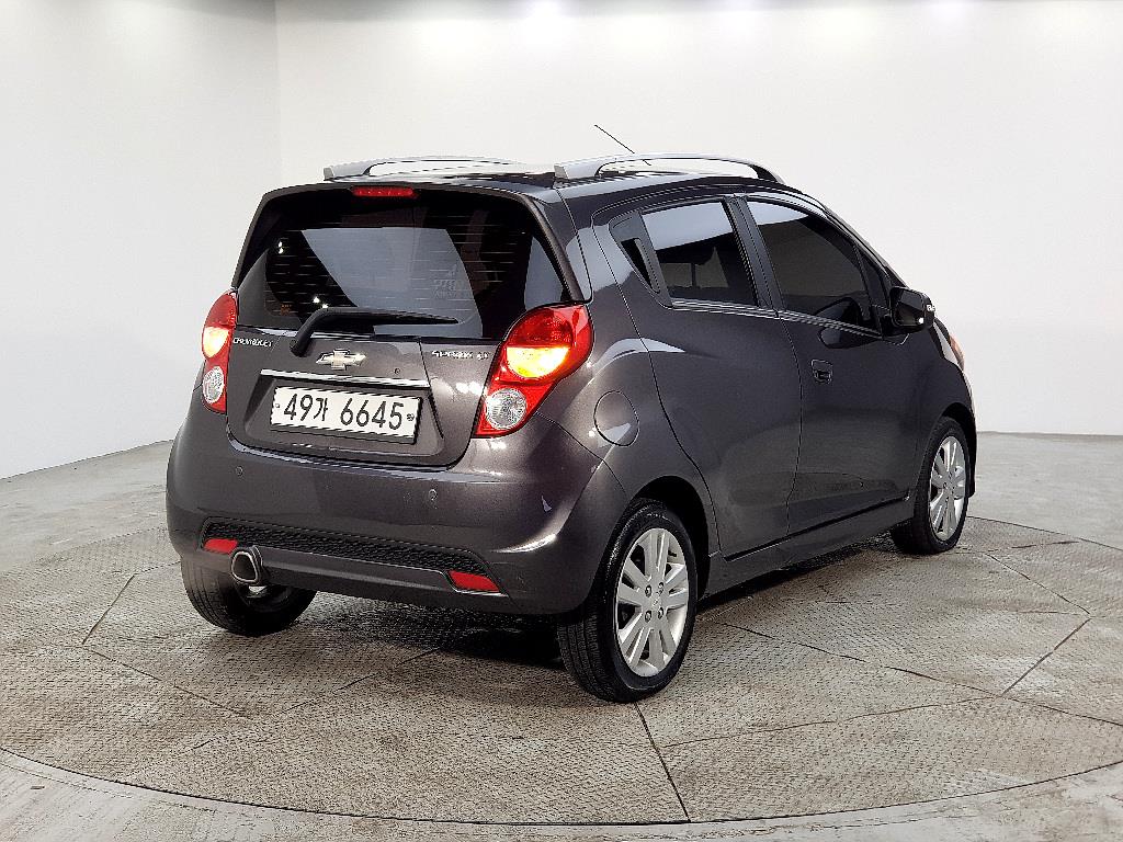 Chevrolet Spark - Vista 4
