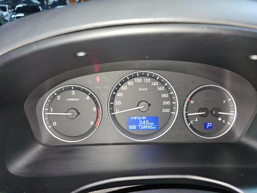 HYUNDAI Starex - Vista 9