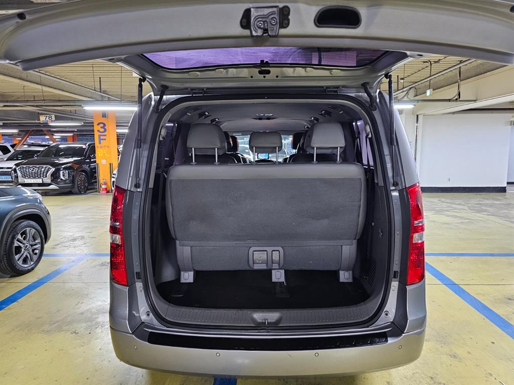HYUNDAI Starex 2019 Gris - Importación desde Corea - HF Imports Iquique - Foto 19