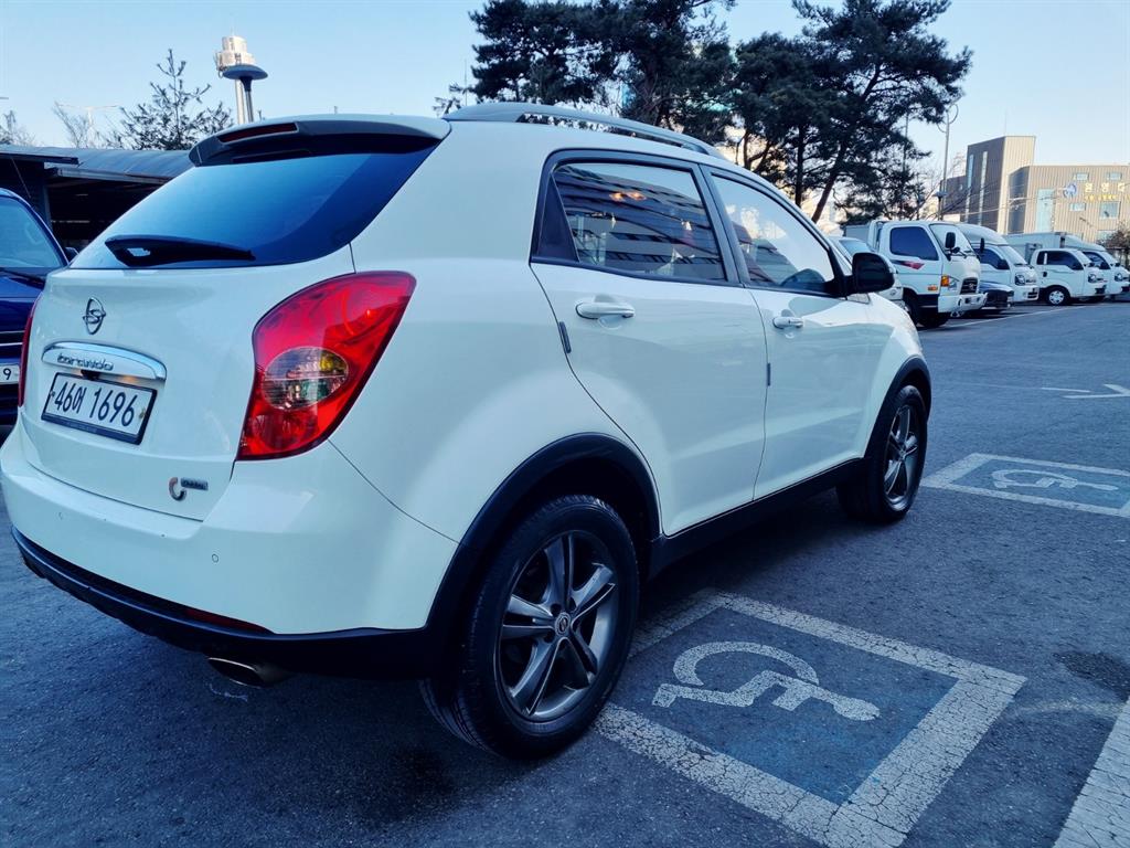 Ssangyong Korando - Vista 5