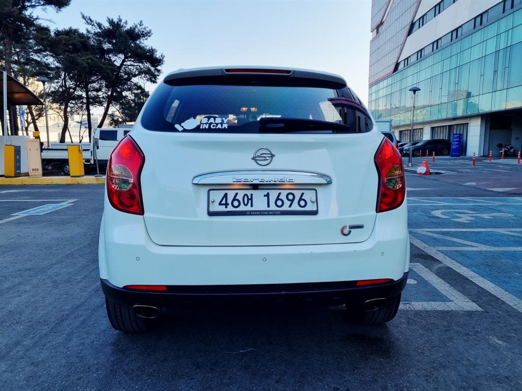 Ssangyong Korando - Vista 4