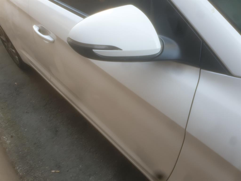 HYUNDAI Avante - Vista 7