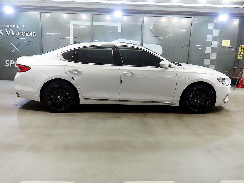 HYUNDAI Grandeur - Vista 3