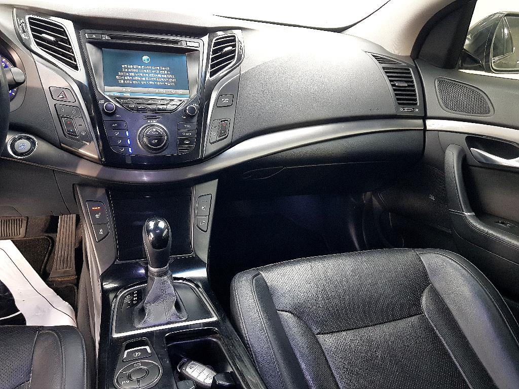 HYUNDAI i40 - Vista 10