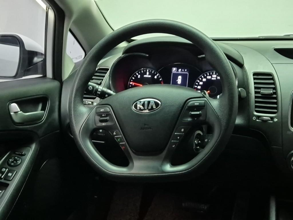 KIA K3 2016 Blanco - Importación desde Corea - HF Imports Iquique - Foto 14