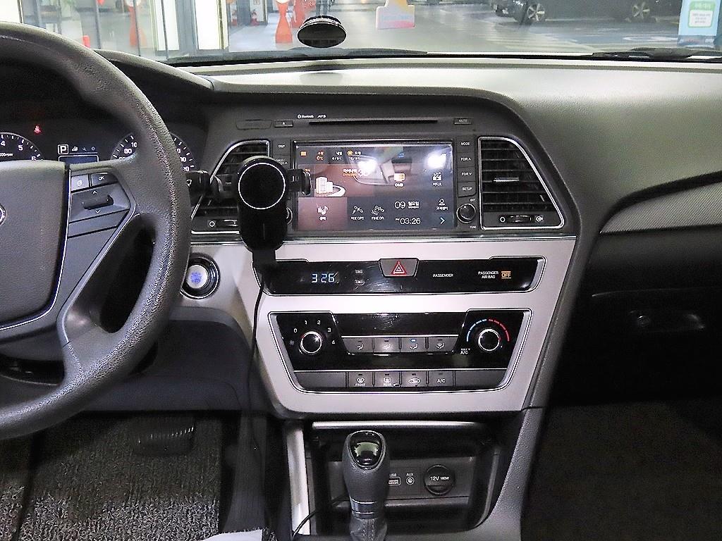 HYUNDAI Sonata - Vista 11