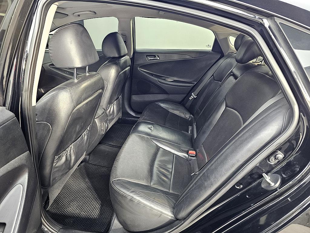 HYUNDAI Sonata - Vista 9