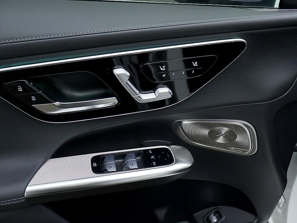 Mercedes Benz GLC Class 2024 Blanco - Importación desde Corea - HF Imports Iquique - Foto 13