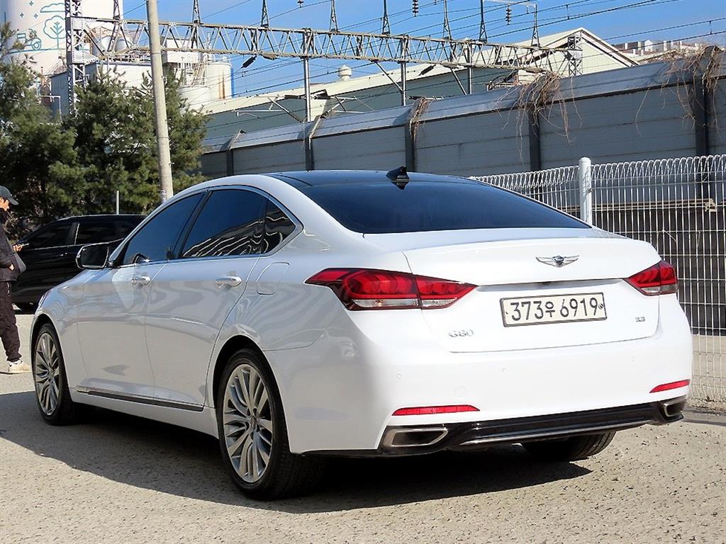 Genesis G80 - Vista 3