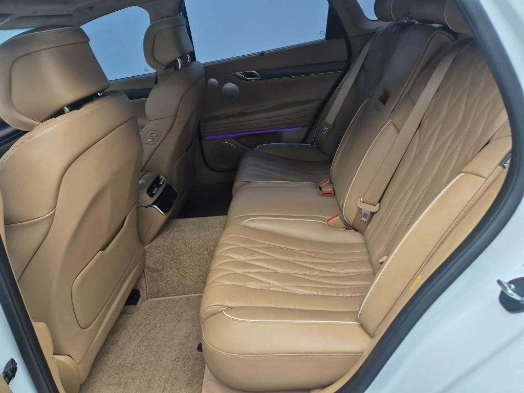 Genesis G80 2025 Blanco - Importación desde Corea - HF Imports Iquique - Foto 17