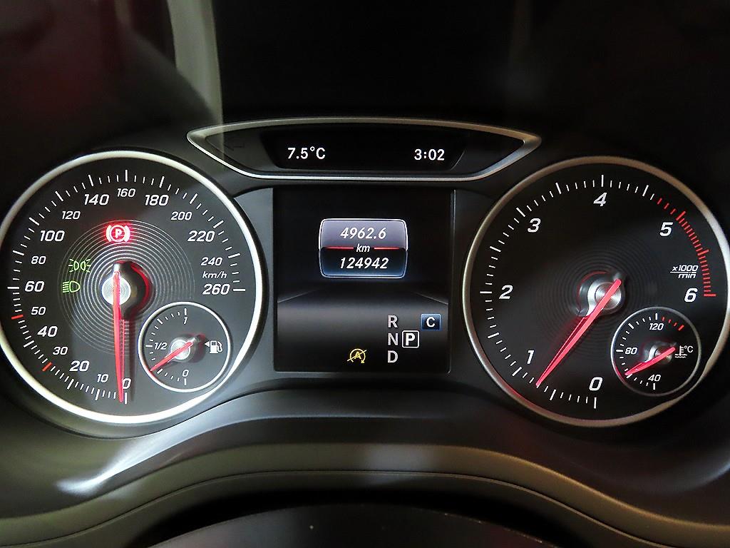 Mercedes Benz B Class (MY B) - Vista 9