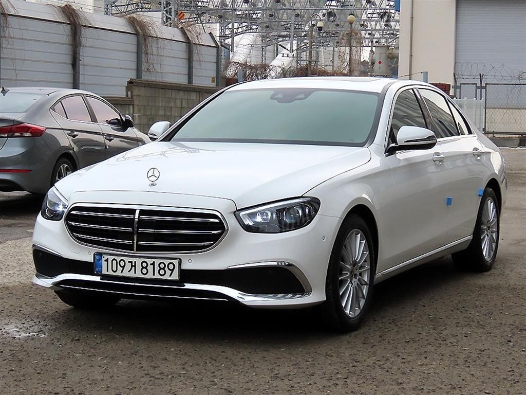 Mercedes Benz E class - Vista 2