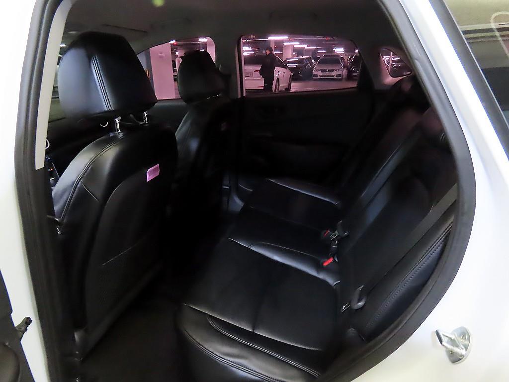 HYUNDAI Kona - Vista 7