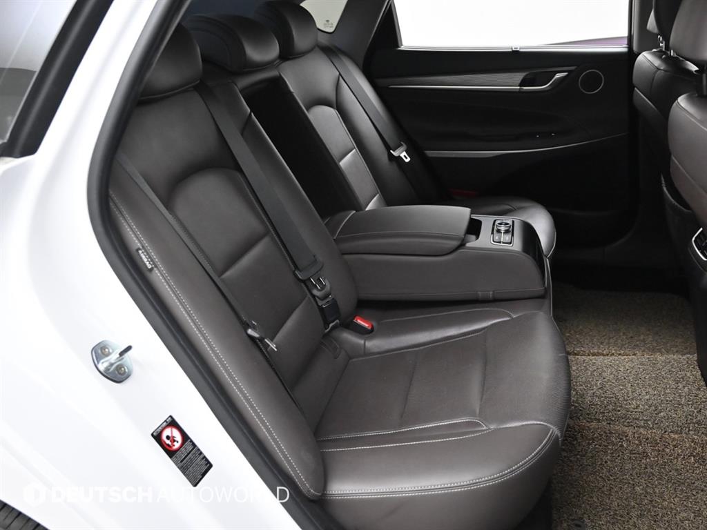 HYUNDAI Grandeur - Vista 12