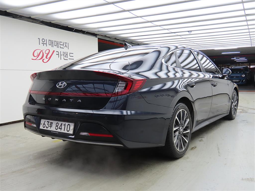 HYUNDAI Sonata - Vista 4