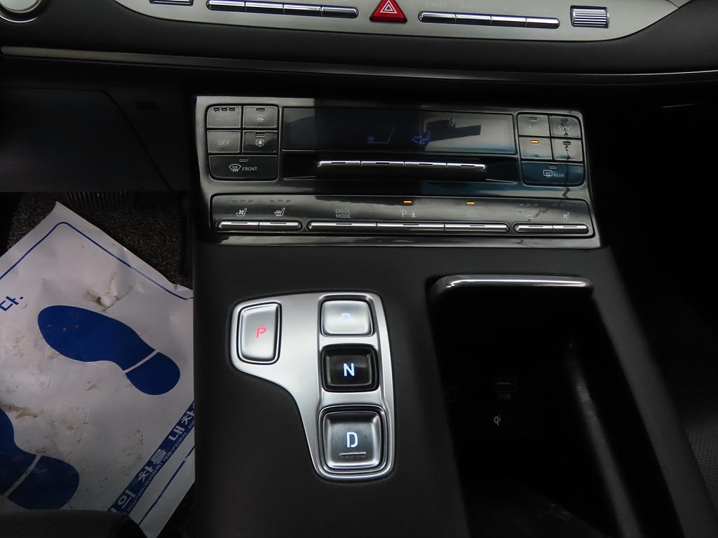 HYUNDAI Grandeur - Vista 11