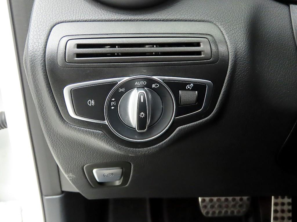 Mercedes Benz GLC Class - Vista 12