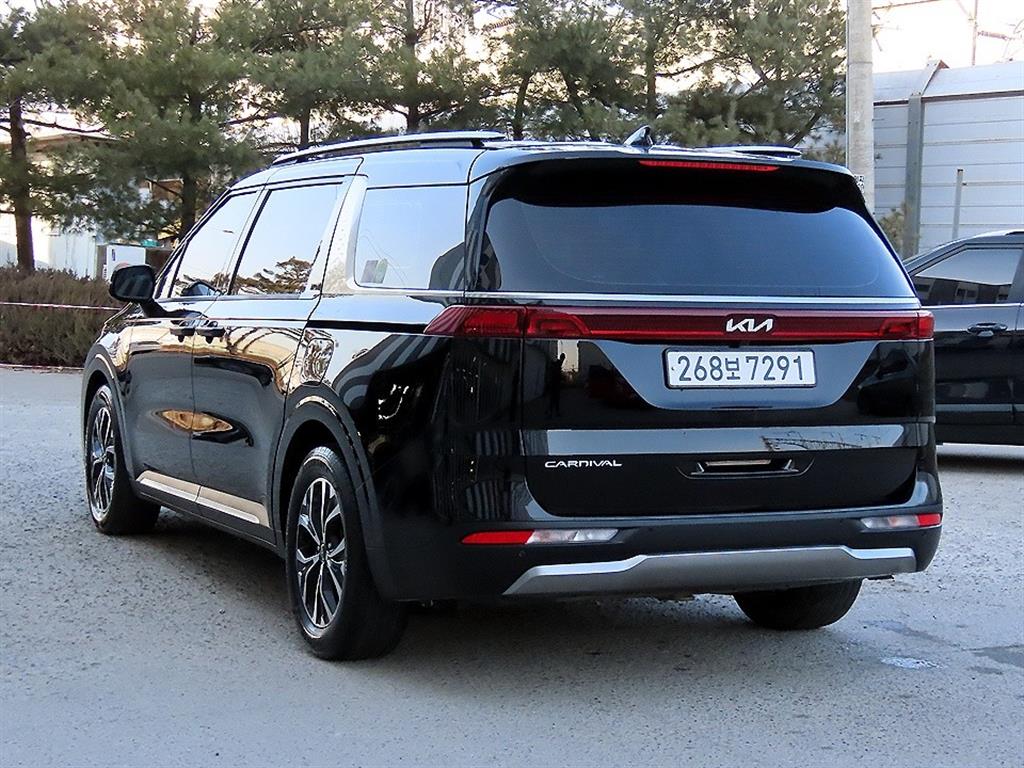KIA Carnival - Vista 3