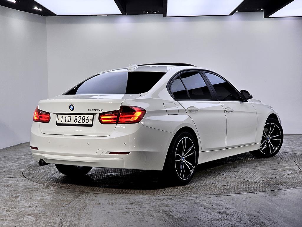 BMW 3 series - Vista 4