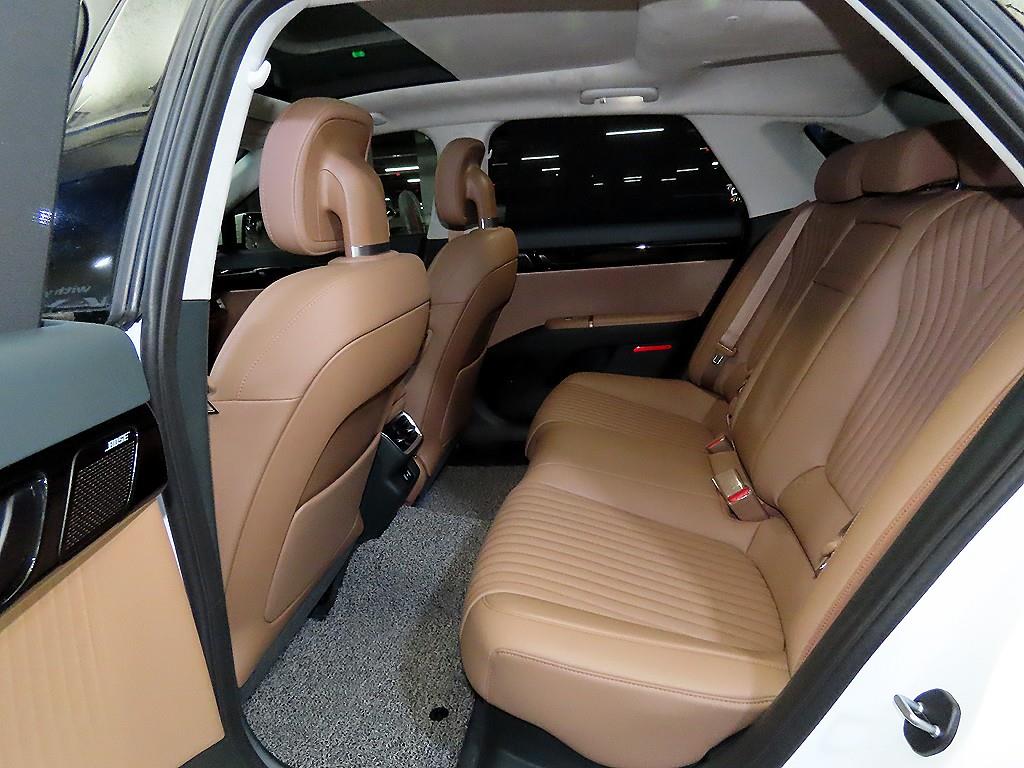 HYUNDAI Grandeur - Vista 7