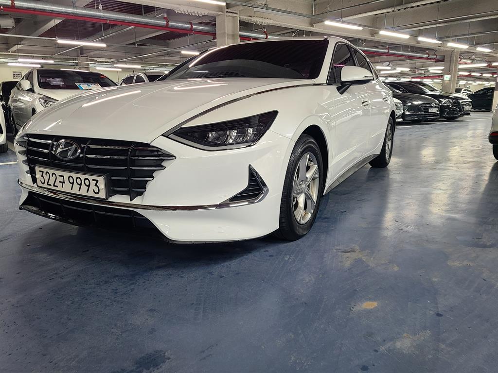 HYUNDAI Sonata - Vista 4