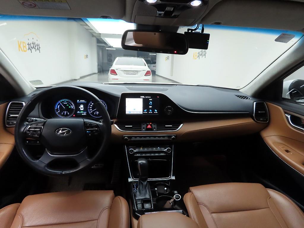 HYUNDAI Grandeur - Vista 6